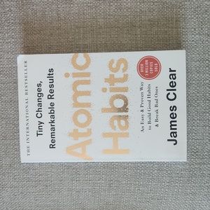 Atomic Habits by James Clear (English, Paperback) international bestseller